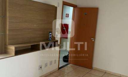 Apartamento com 2 quartos à venda no Shopping Park, Uberlândia  por R$ 140.000