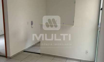 Apartamento com 2 quartos à venda no Grand Ville, Uberlândia  por R$ 160.000