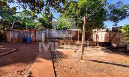 Chácara / sítio com 3 quartos à venda no Morada dos Pássaros, Uberlândia  por R$ 550.000