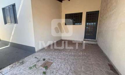 Casa com 2 quartos à venda no Jardim Patrícia, Uberlândia  por R$ 200.000