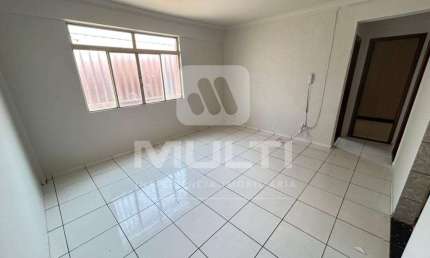 Apartamento com 2 quartos à venda no Martins, Uberlândia  por R$ 190.000