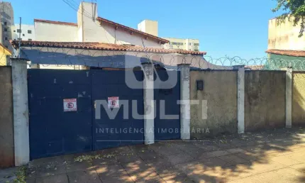 Casa com 3 quartos à venda no Jaraguá, Uberlândia 
