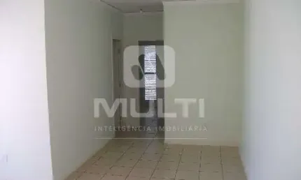 Apartamento com 2 quartos para alugar no Centro, Uberlândia  por R$ 1.800