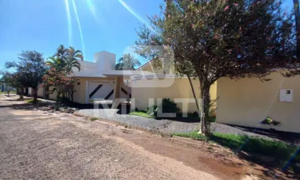 Casa com 3 quartos à venda no Jardim Karaíba, Uberlândia  por R$ 1.300.000