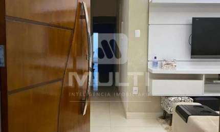 Casa com 3 quartos para alugar no Presidente Roosevelt, Uberlândia  por R$ 3.800