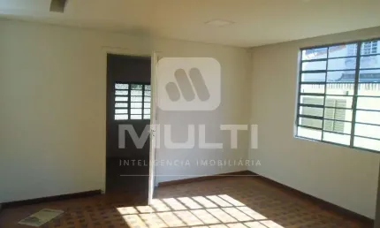 Casa comercial à venda no Centro, Uberlândia  por R$ 2.200.000