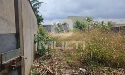 Terreno comercial à venda no Shopping Park, Uberlândia  por R$ 200.000