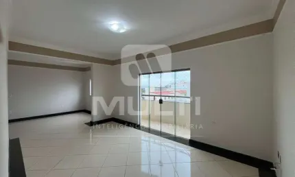 Apartamento com 3 quartos para alugar na Nossa Senhora Aparecida, Uberlândia  por R$ 2.700