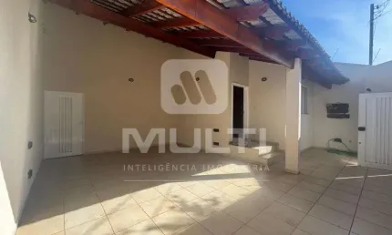 Casa com 3 quartos à venda no Alto Umuarama, Uberlândia 