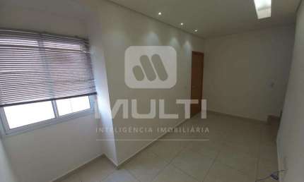 Cobertura com 3 quartos para alugar no Martins, Uberlândia  por R$ 3.300