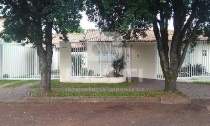 Casa com 3 quartos para alugar no morada da colina, uberlândia  por r$ 4.000