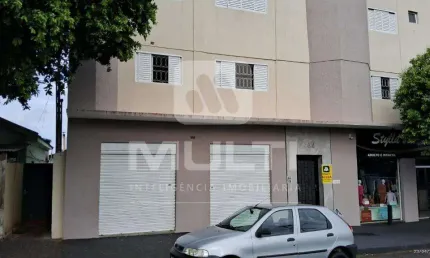 Apartamento com 2 quartos para alugar no Tibery, Uberlândia  por R$ 1.800