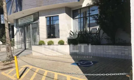 Apartamento com 1 quarto para alugar no Brasil, Uberlândia  por R$ 40.000