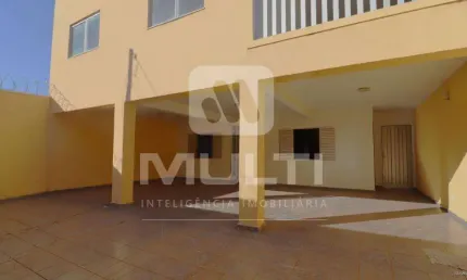 Casa com 5 quartos à venda no Santa Mônica, Uberlândia 