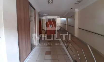 Barracão / Galpão / Depósito para alugar no Centro, Uberlândia  por R$ 10.000