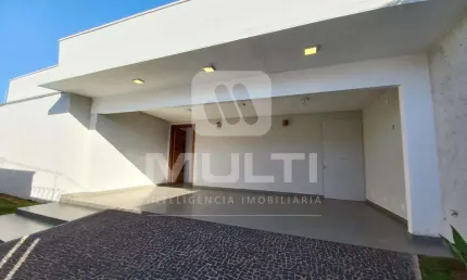 Casa com 3 quartos à venda no Jardim Karaíba, Uberlândia 