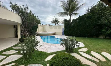 Casa com 4 quartos à venda no Jardim Karaíba, Uberlândia 
