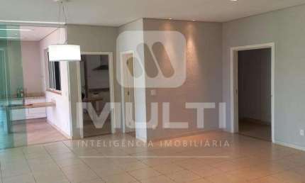 Casa em condomínio fechado com 4 quartos para alugar no Jardins Roma, Uberlândia  por R$ 11.500