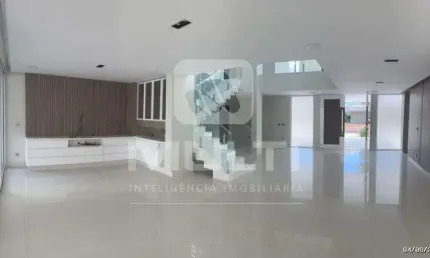 Casa em condomínio fechado com 4 quartos à venda no Jardim Karaíba, Uberlândia 