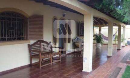 Casa comercial para alugar no Vigilato Pereira, Uberlândia  por R$ 4.500