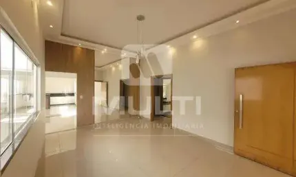 Casa em condomínio fechado com 3 quartos para alugar no Umuarama, Uberlândia 