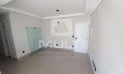 Apartamento com 2 quartos para alugar no Santa Mônica, Uberlândia 