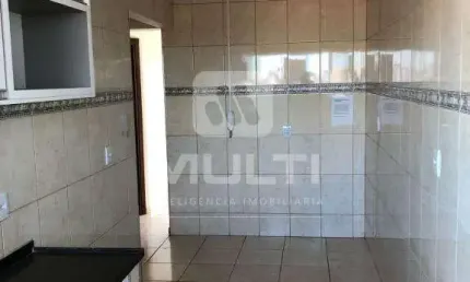 Casa com 2 quartos para alugar no Copacabana, Uberlândia 