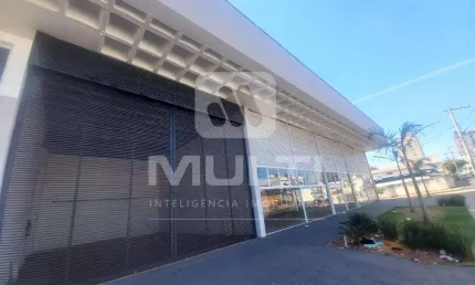 Prédio para alugar no Martins, Uberlândia 