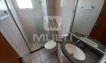 Apartamento com 3 quartos para alugar no Martins, Uberlândia 