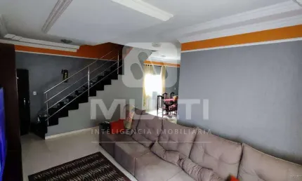 Casa com 5 quartos à venda no Centro, Uberlândia 