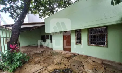 Casa com 4 quartos à venda no Lidice, Uberlândia 