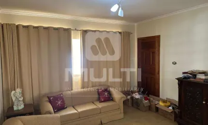Casa comercial à venda no Fundinho, Uberlândia 