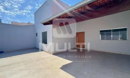 Casa com 3 quartos à venda no Santa Mônica, Uberlândia 