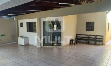 Casa com 3 quartos à venda no Jardim Patrícia, Uberlândia 