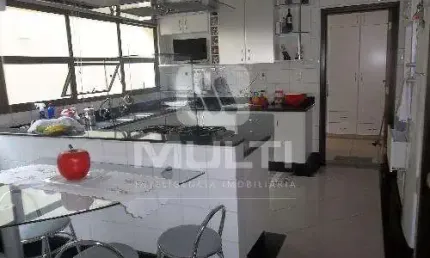 Casa com 3 quartos à venda no Umuarama, Uberlândia 