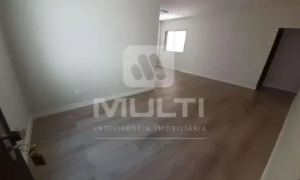 Apartamento com 3 quartos para alugar no Centro, Uberlândia 
