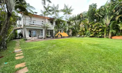 Casa de luxo em condomínio à venda em Barra do Sahy, São Sebastião-SP: 6 quartos, 6 suítes, 3 salas, 7 banheiros, 3 vagas, 580m².