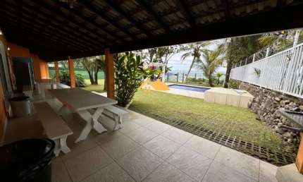 Casa em Maresias para locação de Temporada- 18 pessoas: 5 quartos, 5 suítes, 2 salas, 5 banheiros, 4 vagas, 250m² -  em São Sebastião-SP.