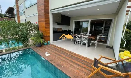 CASA FRENTE AO MAR NA PRAIA DE JUQUEHY- SAO SEBASTIAO, SP.