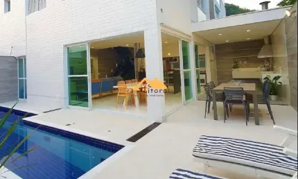 Casa em condomínio: 4 quartos, 4 suítes, 2 salas, 4 banheiros, 2 vagas. 200m² em Juquehy, São Sebastião-SP. Venha conhecer!