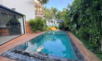 Luxuosa Casa em Condomínio à Venda em Barra do Sahy, São Sebastião-SP: 4 Quartos, 4 Suítes, 3 Salas, 4 Banheiros, 3 Vagas, 330m².