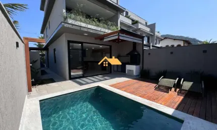 Casa  em juquehy, são sebastião-sp: 5 quartos, 5 suítes, 2 salas, 5 banheiros, 230m². venda ou locação.