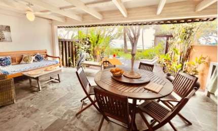 Casa locação de temporada Camburi: 4 quartos, 4 suítes, 2 salas, 4 banheiros, 4 vagas, 250m² em Camburi, São Sebastião-SP!