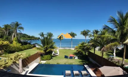 Casa em Condomínio em Camburizinho - Frente ao Mar - 7 quartos, 7 suítes, 3 salas, 7 banheiros, 5 vagas - São Sebastião-SP