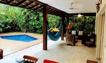 Casa de luxo em condomínio na Baleia, São Sebastião-SP: 4 quartos, 4 suítes, 2 salas, 5 banheiros, 2 vagas, 216m².