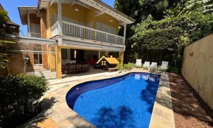 Espetacular casa em condomínio à venda em juquehy - são sebastião-sp: 5 quartos, 5 suítes, 3 salas, 6 banheiros, 3 vagas, 350m²!