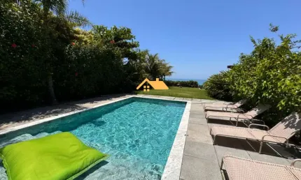 Imóvel de luxo em condomínio à venda em Maresias, São Sebastião-SP: 4 quartos, 4 suítes, 3 salas, 5 banheiros, 4 vagas, 300m².