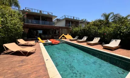 Imóvel de luxo em condomínio à venda em Maresias, São Sebastião-SP: 4 quartos, 4 suítes, 3 salas, 5 banheiros, 4 vagas, 300m².