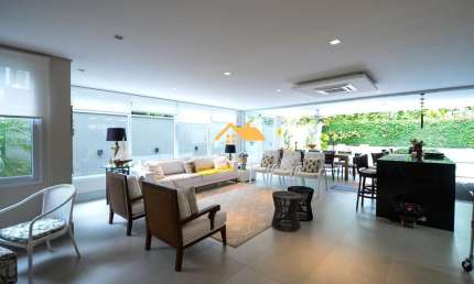 Casa de luxo no condomínio  Baleares, São Sebastião-SP com 4 suítes, 3 salas e 3 vagas de garagem!