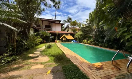 Casa de luxo em Juquehy, São Sebastião-SP: 6 quartos, 6 suítes, 3 salas, 6 banheiros, 5 vagas de garagem, 500 m² de área.